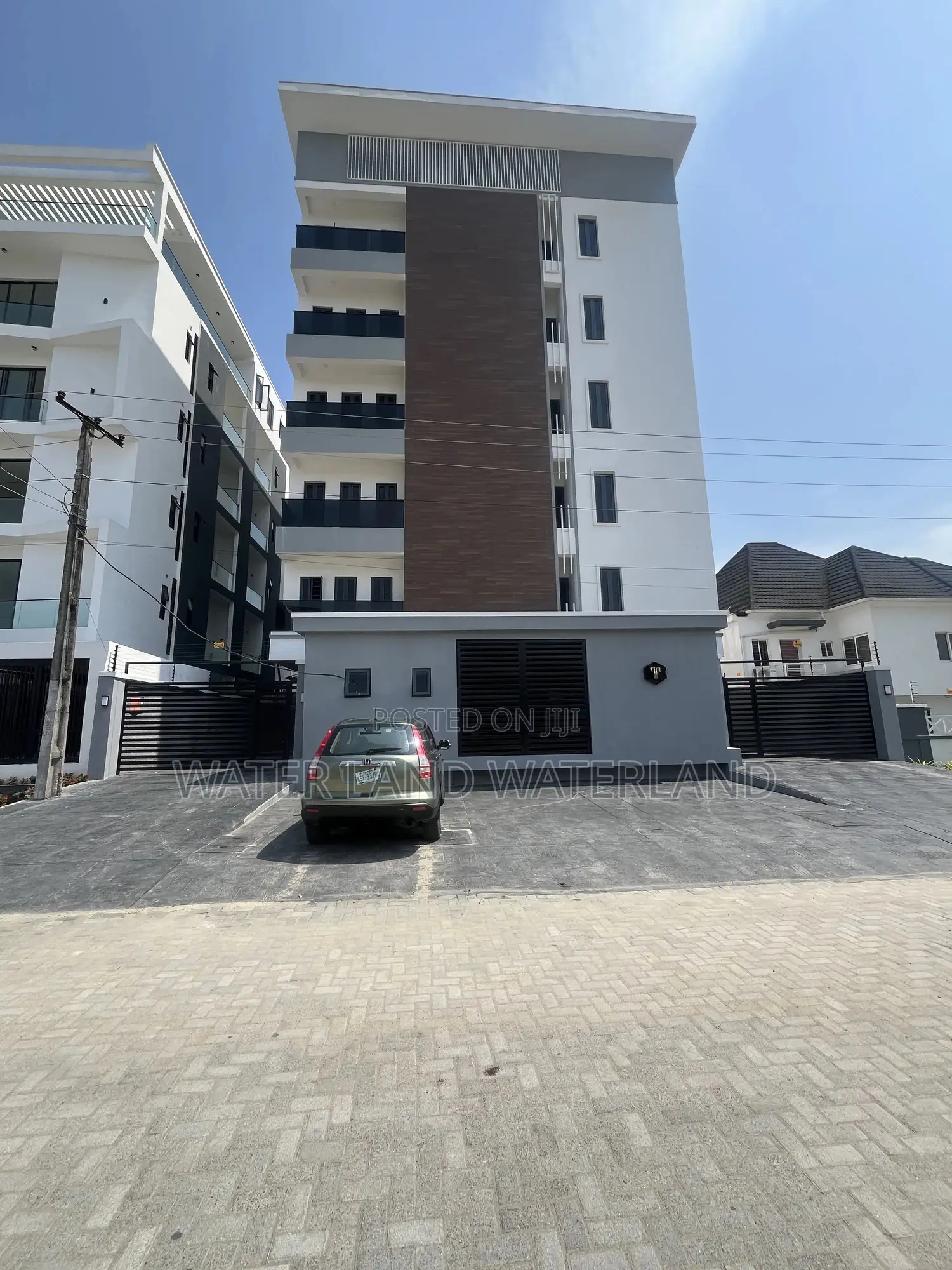 3bdrm Apartment in Ikate for sale in Ikate