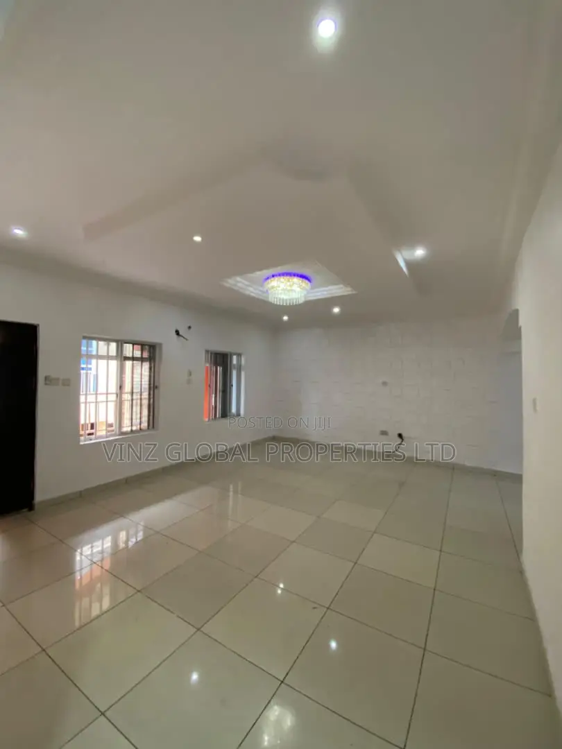 2bdrm Apartment in Chevron for rent in Chevron