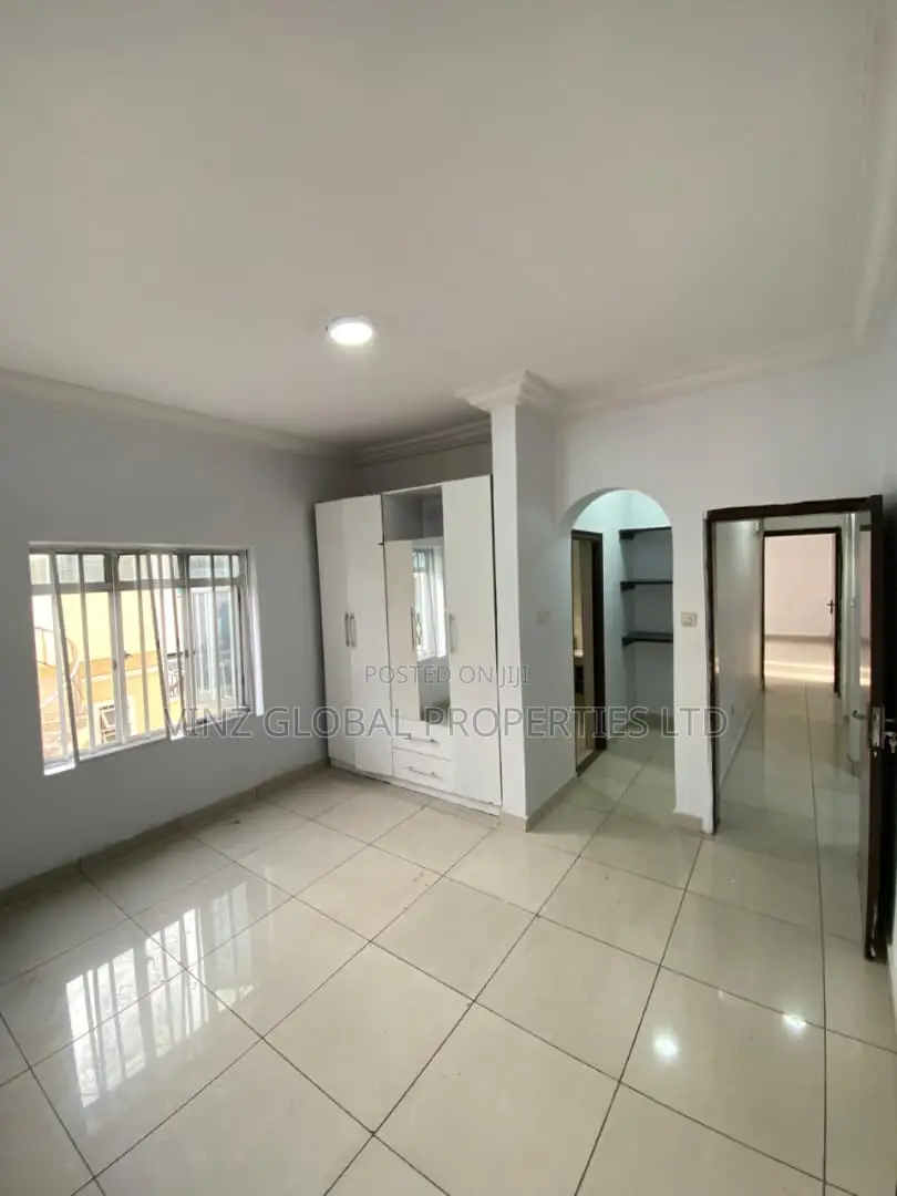 2bdrm Apartment in Chevron for rent in Chevron