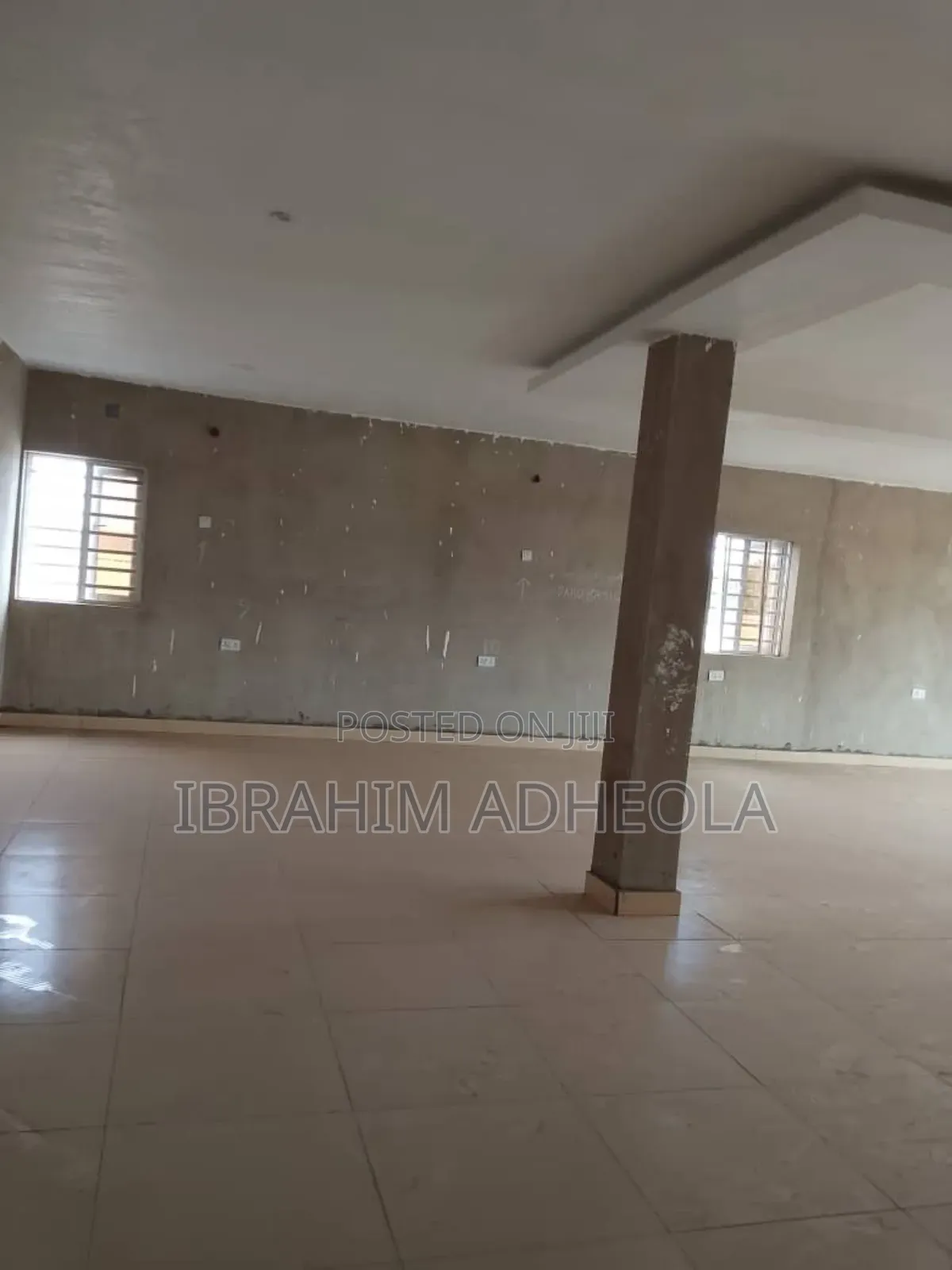 On the 3rd Floor 
Rent: 5.2m Per Annum 3years Rent Payment Required in Idimu