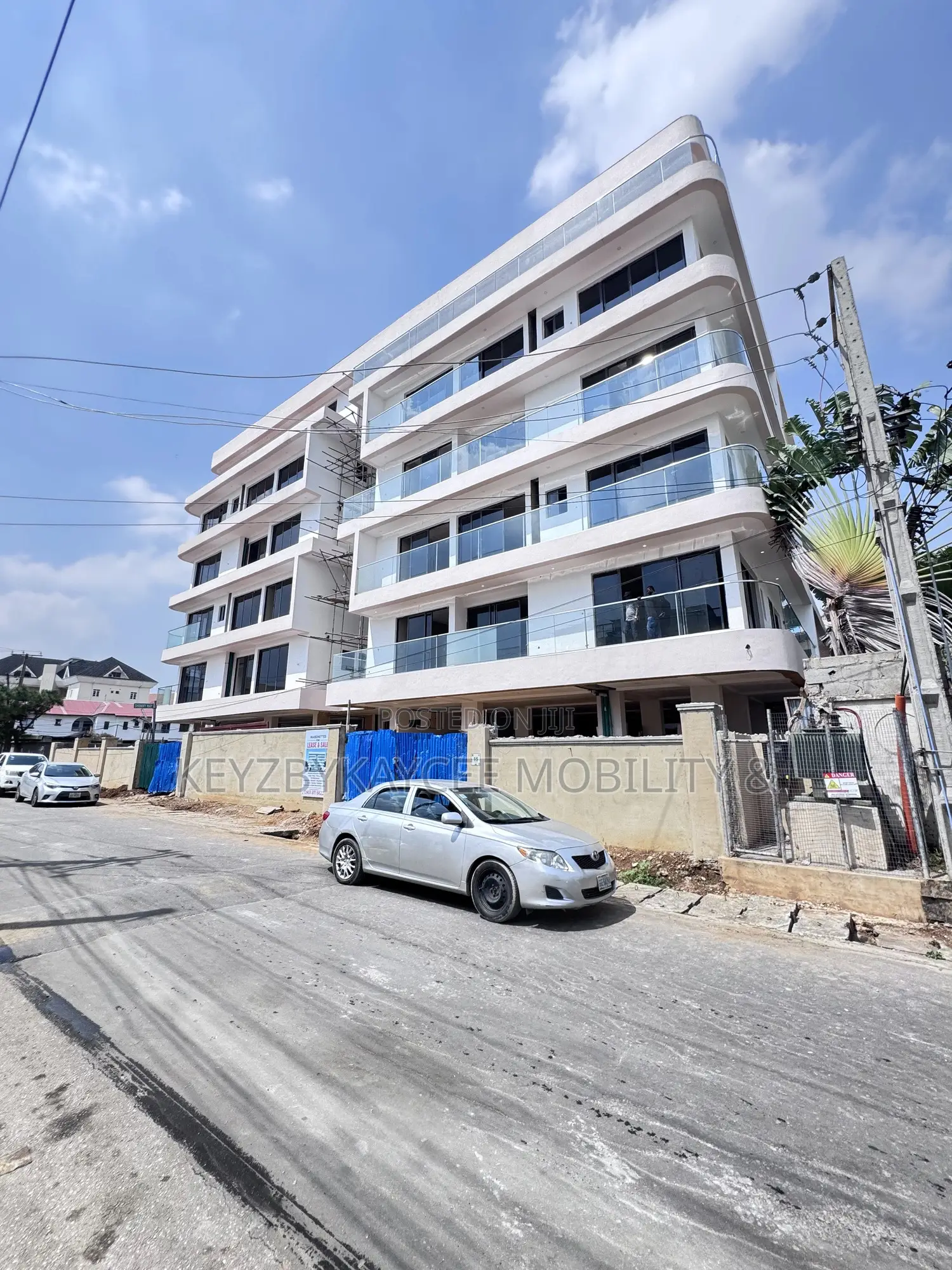 4bdrm Maisonette in Shonibare Estate, Ikeja for sale in Ikeja