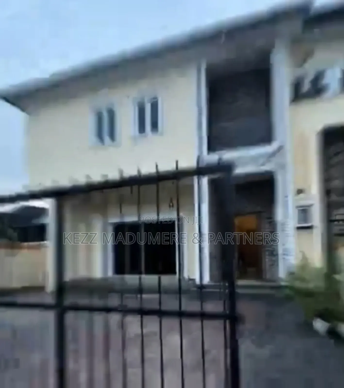 4bdrm Duplex in Golf Estate, Dr, New Layout for rent in New Layout
