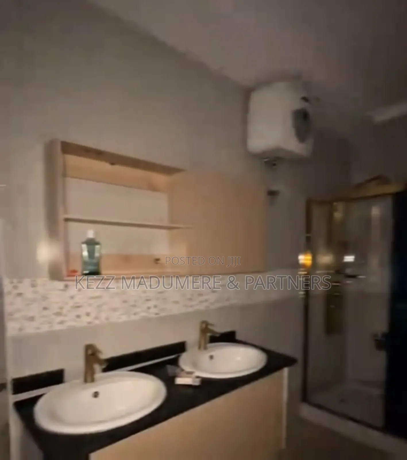 4bdrm Duplex in Golf Estate, Dr, New Layout for rent in New Layout