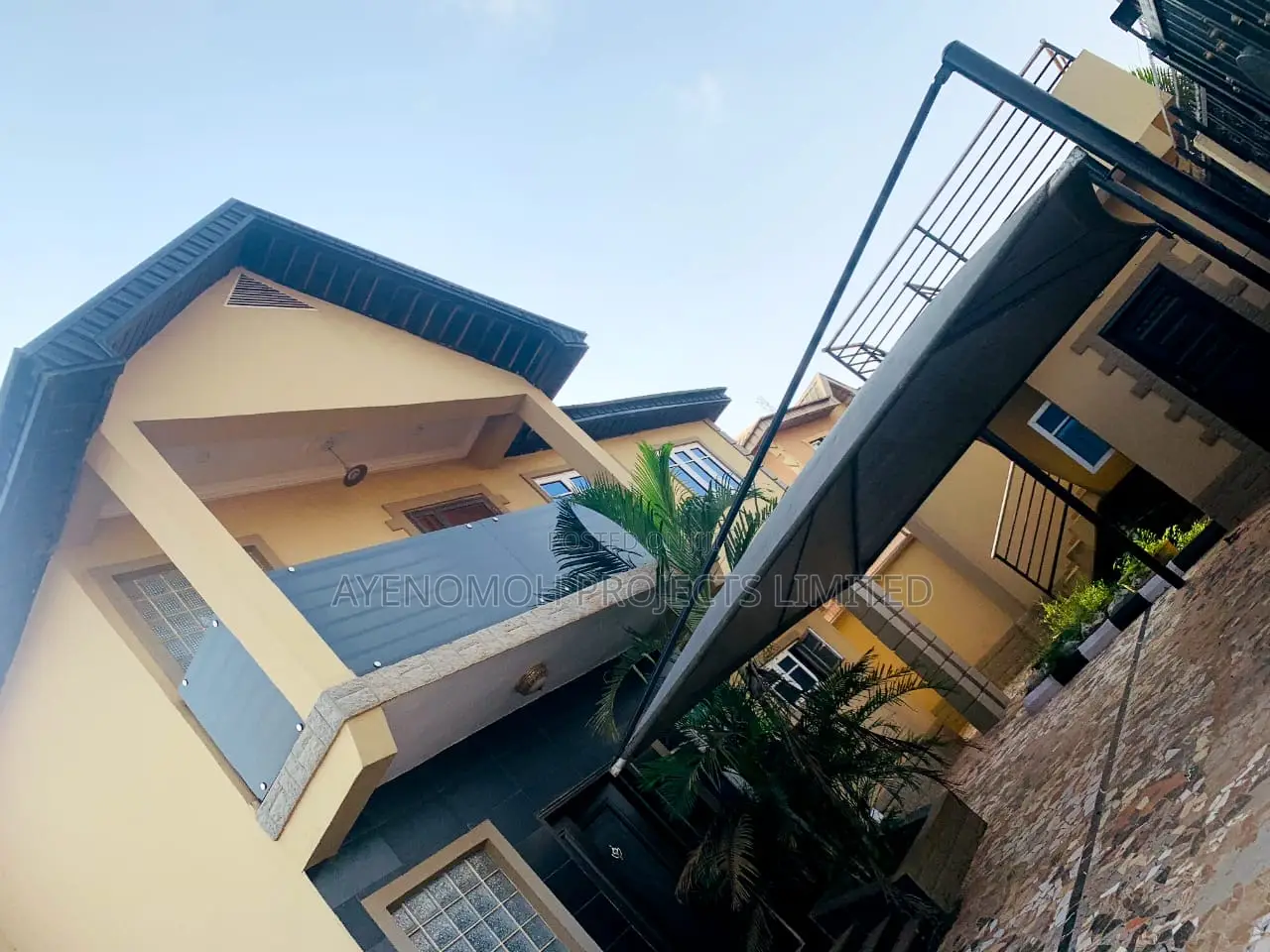 5bdrm Duplex in Ado-Odo/Ota for sale in Ado-Odo/Ota