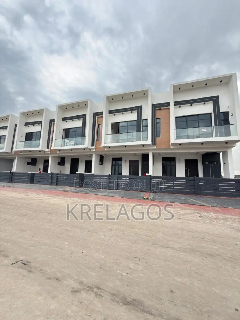 3bdrm Duplex in Ajah, Ikota for sale in Ikota
