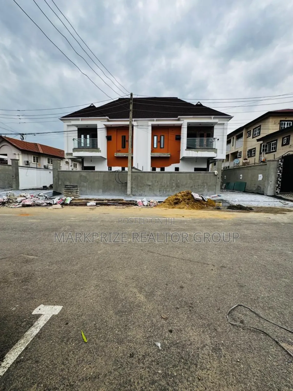 4bdrm Apartment in Magodo, GRA Phase 1 for sale in GRA Phase 1