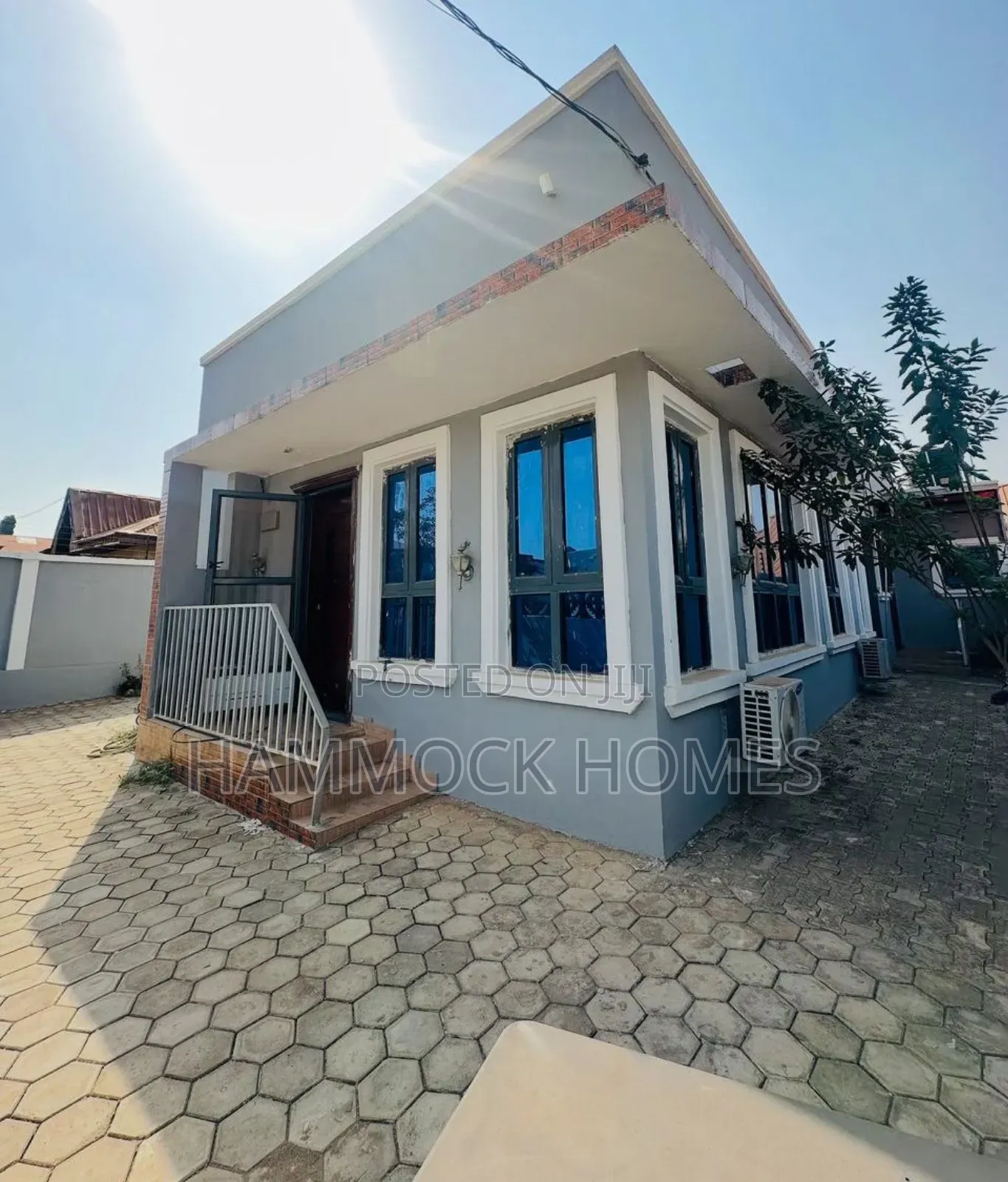 3bdrm Bungalow in Tomiwa Awe Avenue, Akobo for sale in Akobo