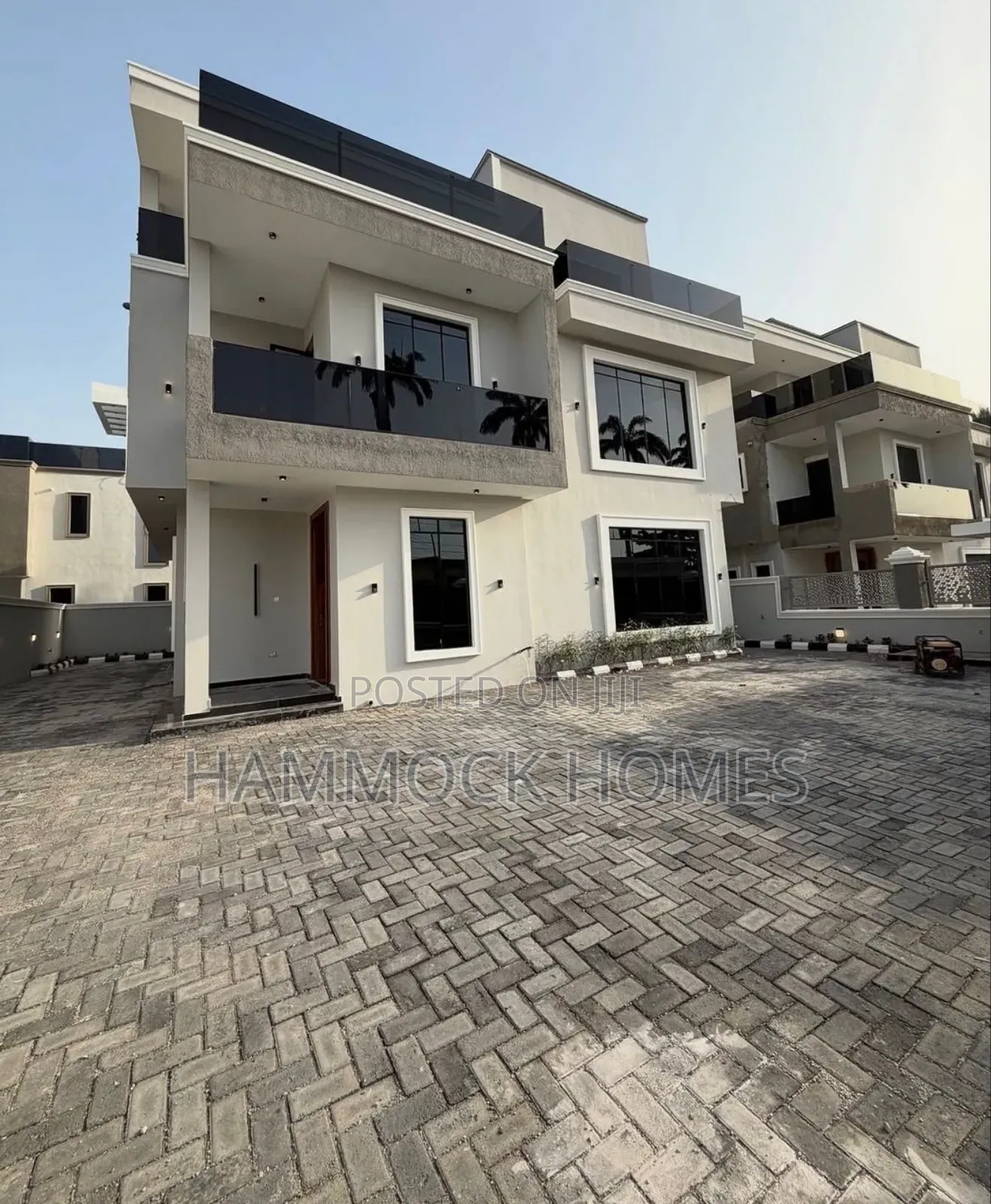 5bdrm Penthouse in Agodi Gra for sale in Agodi