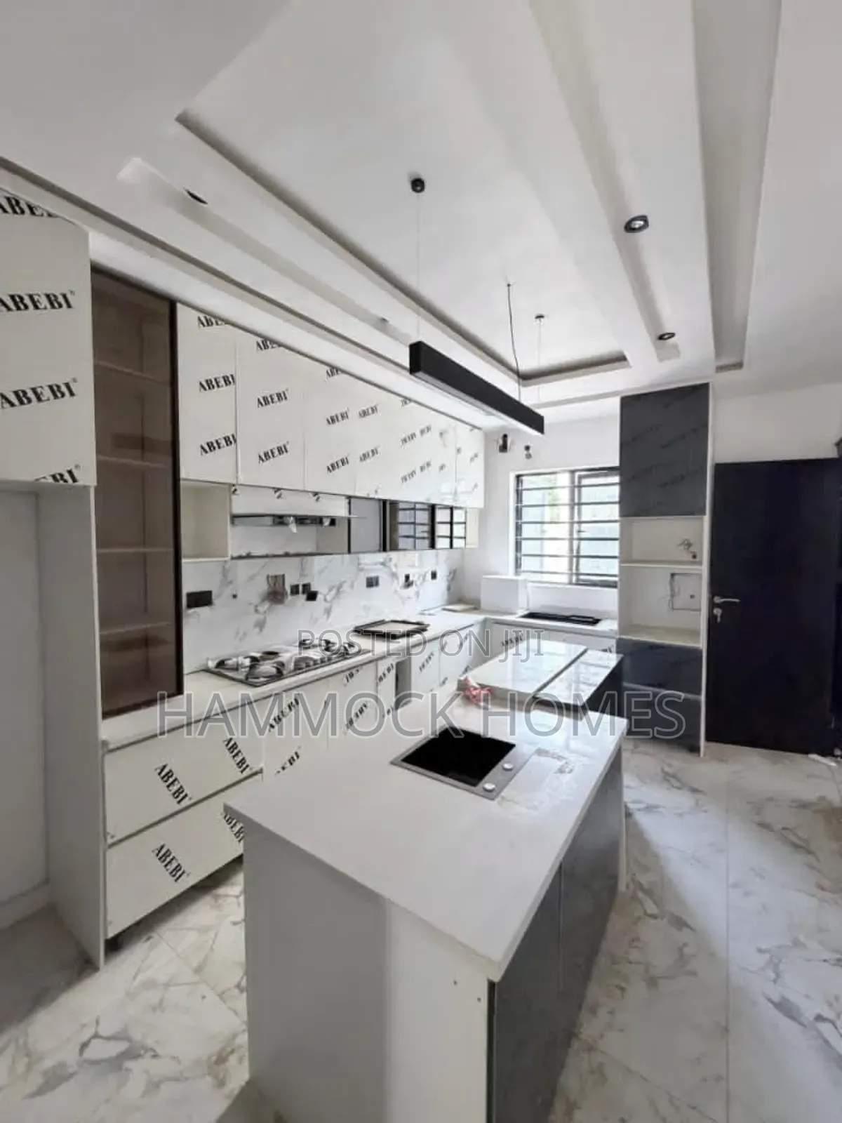 4bdrm Duplex in Jericho Gra for sale in Jericho