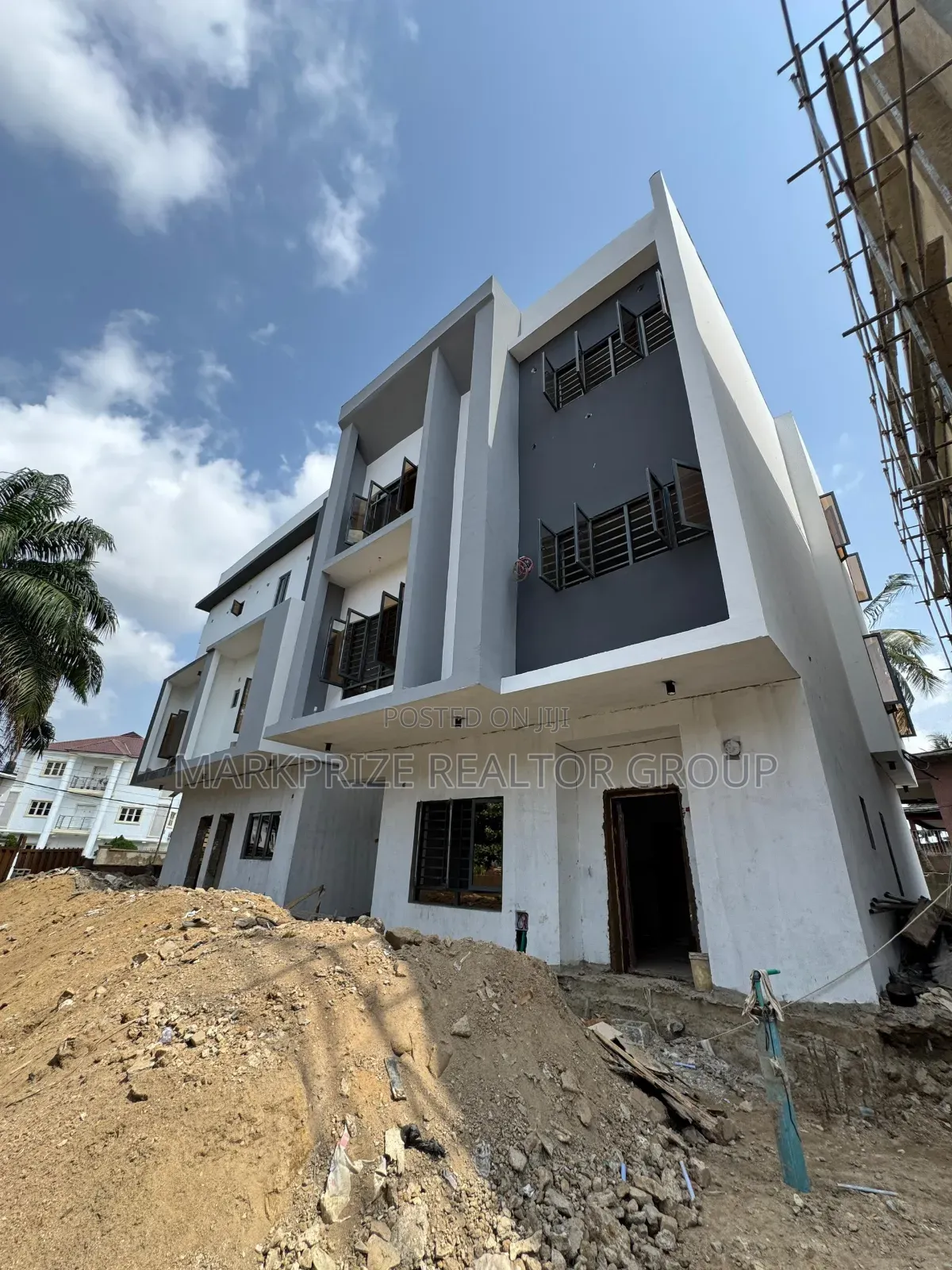 4bdrm Apartment in Surulere Lagos, GRA Phase 1 for sale in GRA Phase 1