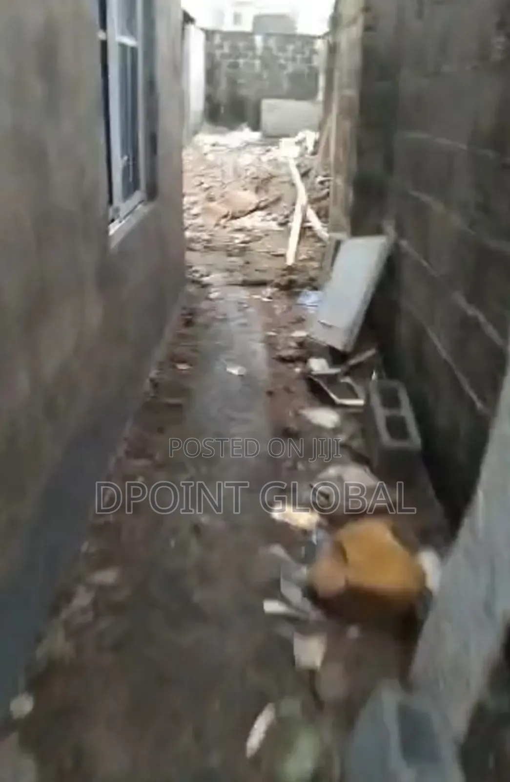 Half Plot in Alimosho Bustop, Iyana Ipaja in Iyana Ipaja