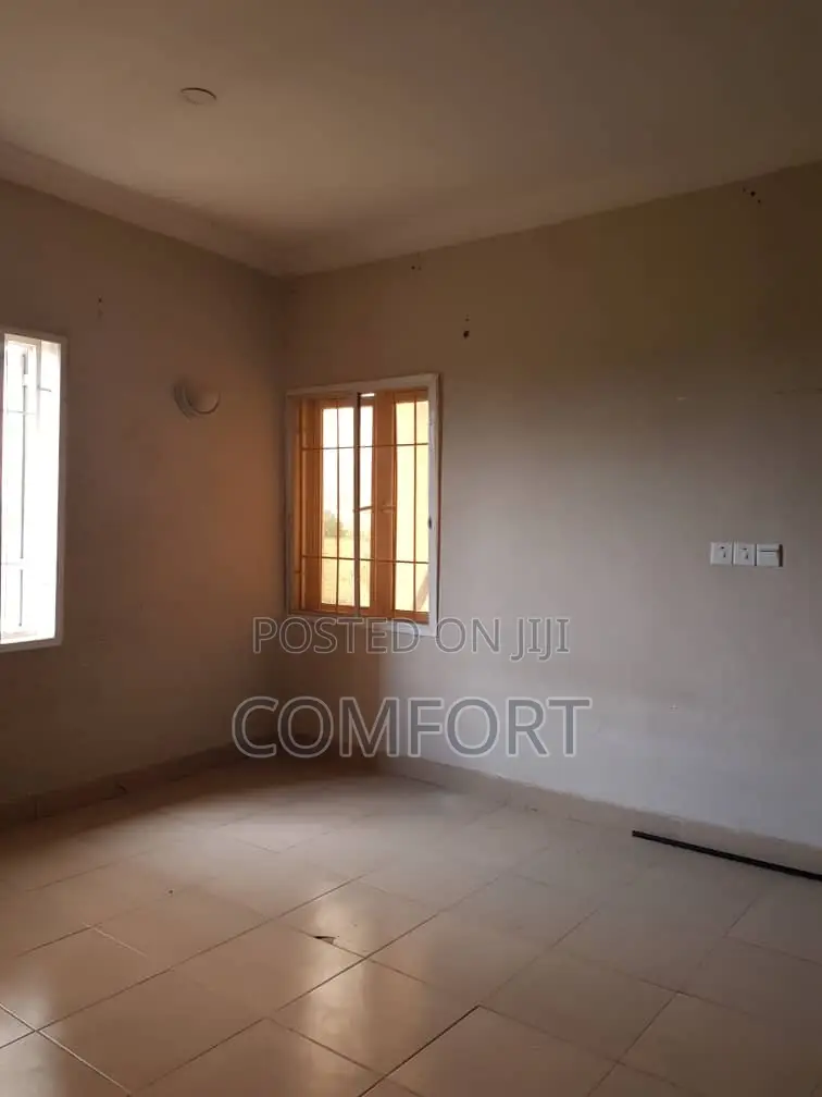 2bdrm Block of Flats in Kubwa for sale in Kubwa