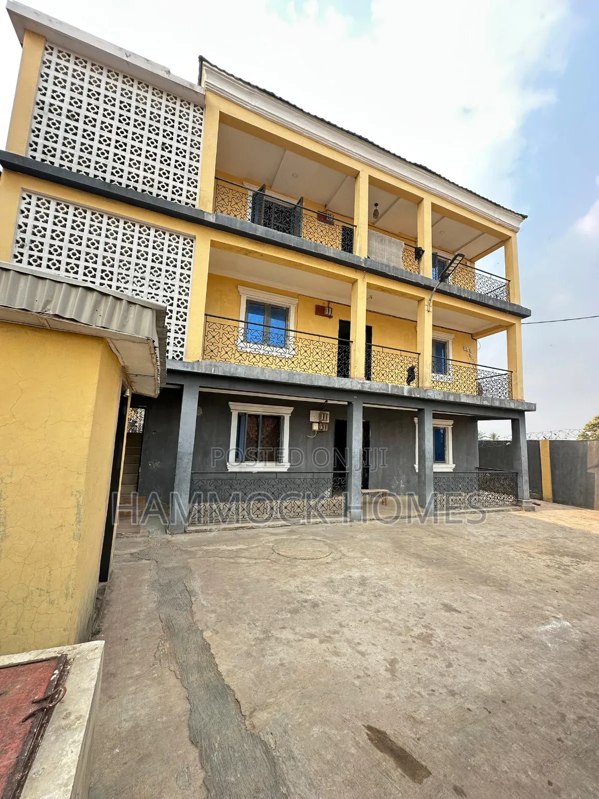 18-Units of Self Contained Hostel at Ajibade, Along Sango Mokola Road in Ibadan Polytechnic/University