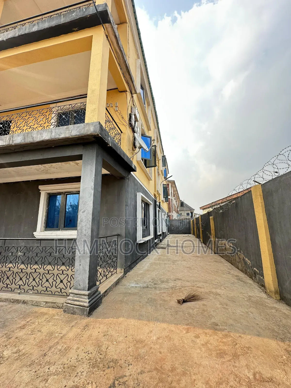 18-Units of Self Contained Hostel at Ajibade, Along Sango Mokola Road in Ibadan Polytechnic/University