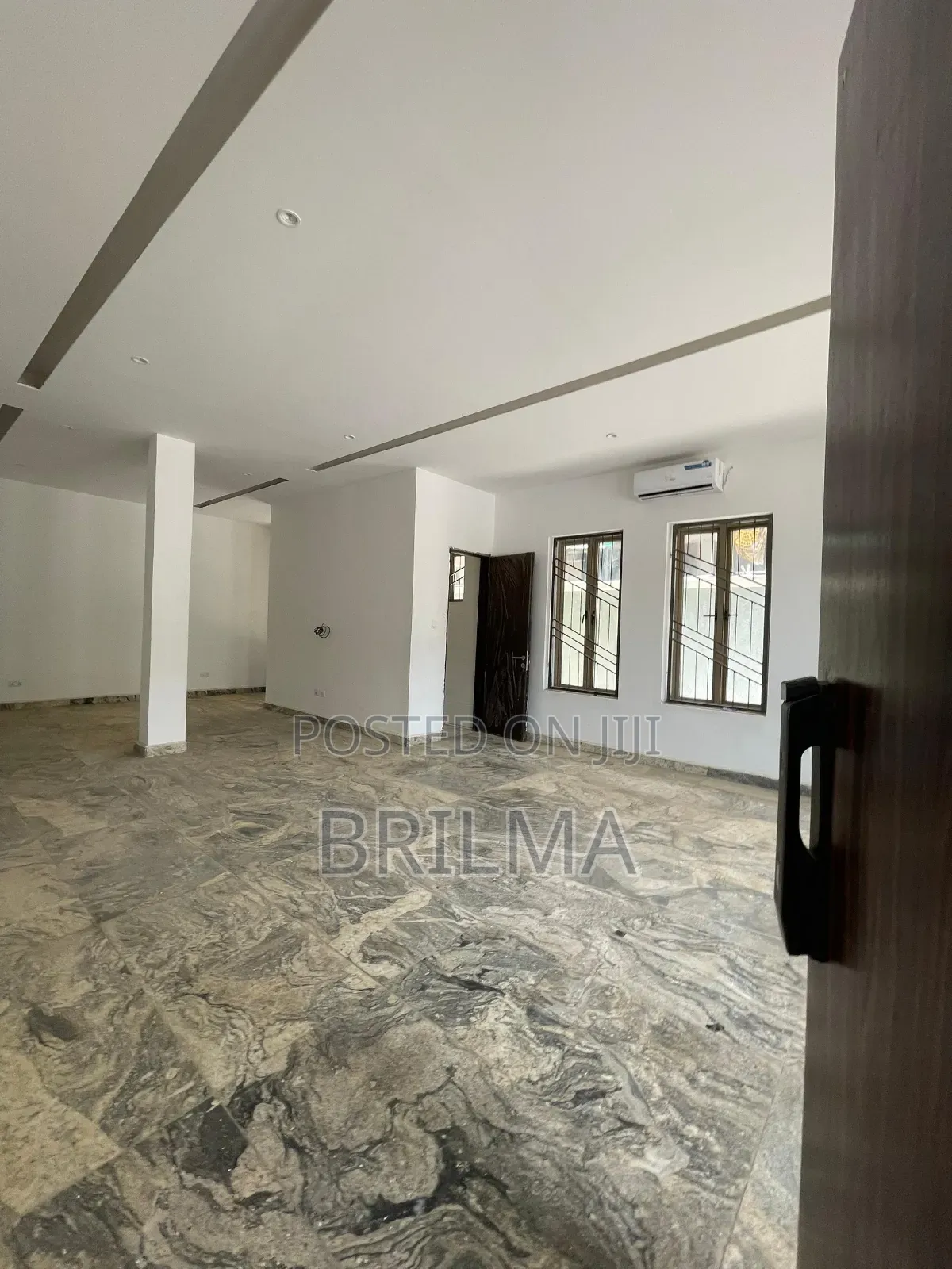 82sqm Office Space in Wuse Zone 5 for Sale in Zone 5 / Wuse