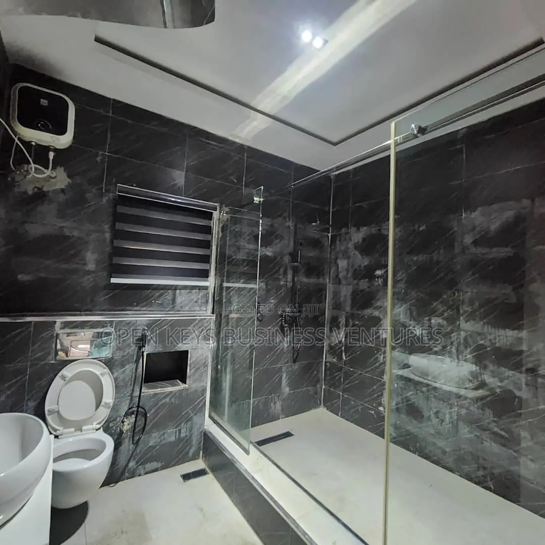 Furnished 4bdrm Bungalow in City Park And Garden, Egbeda / Egbeda in Egbeda / Egbeda