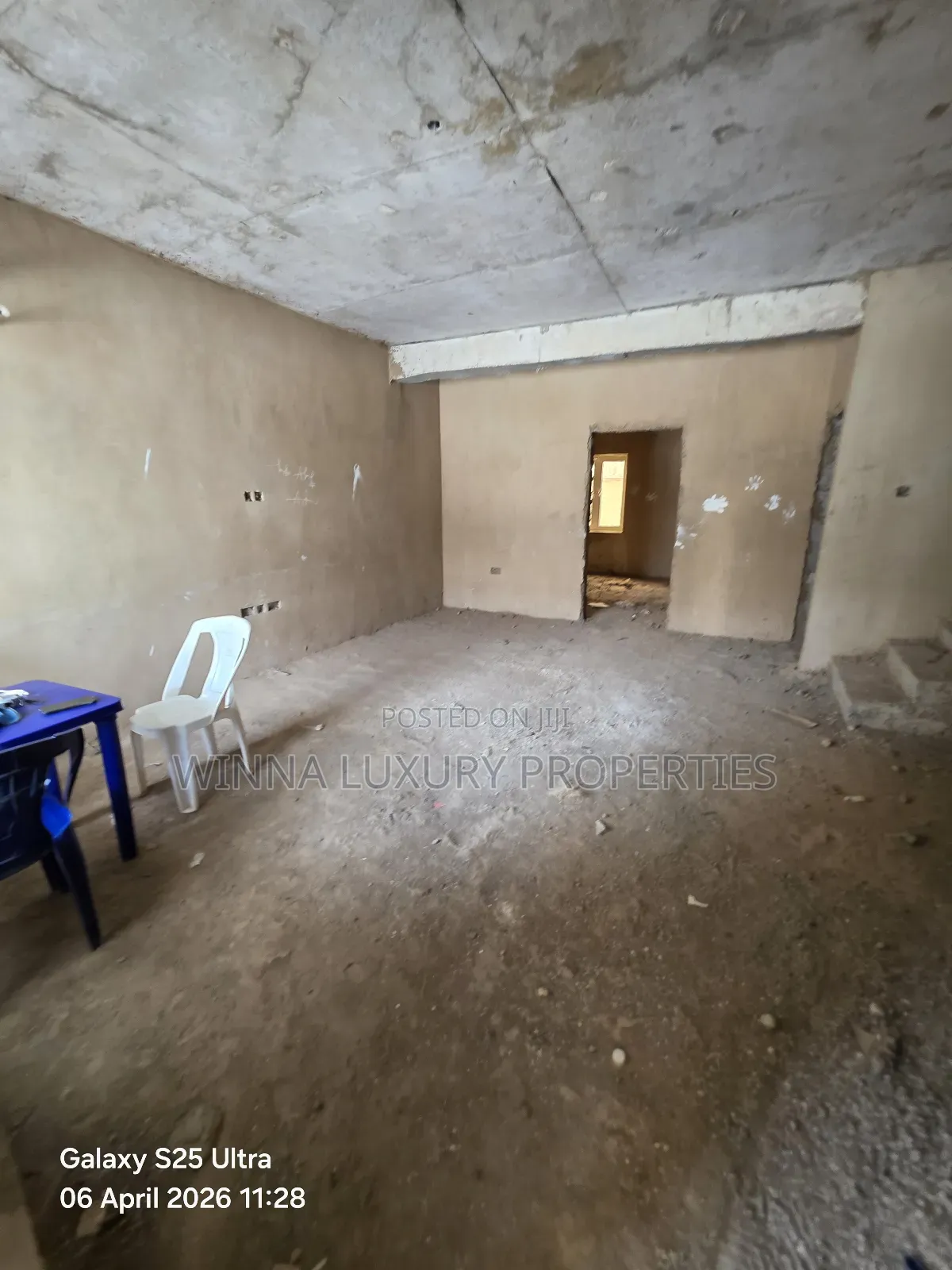 3bdrm Townhouse/Terrace in Esther Court, Lugbe District for sale in Lugbe District