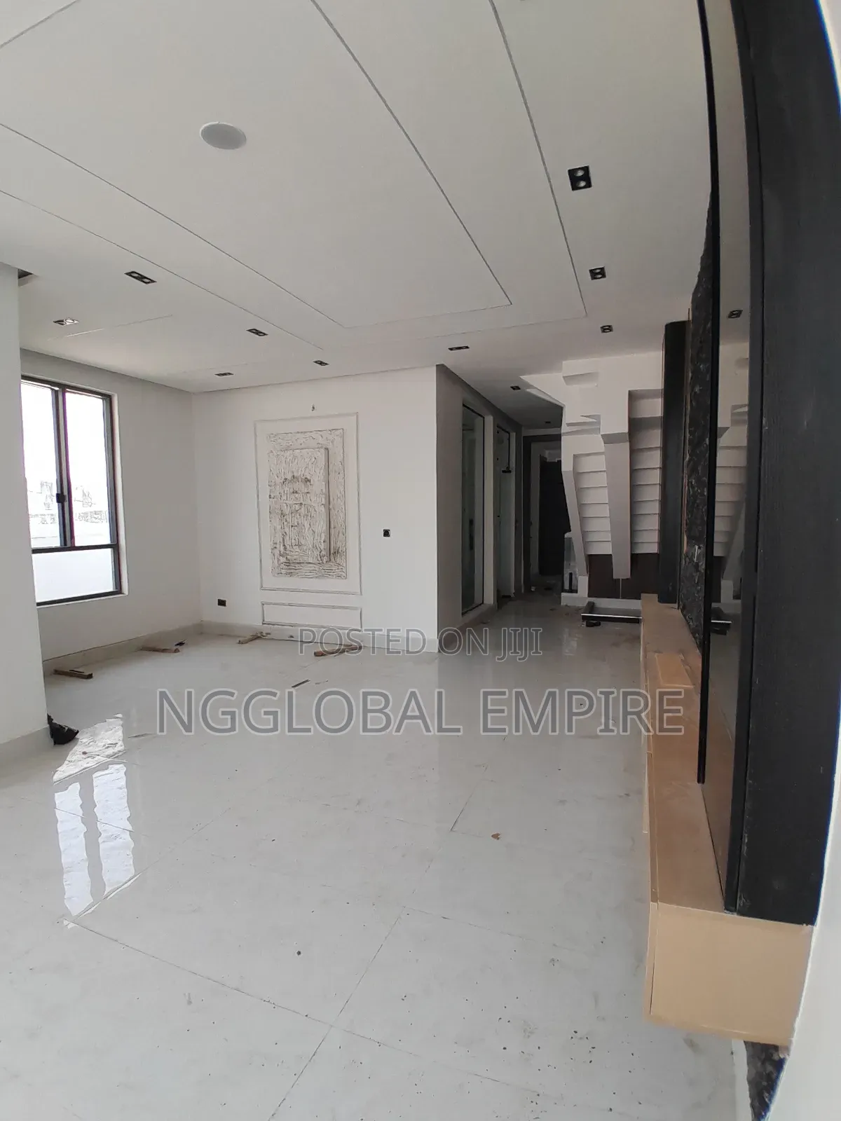 4bdrm Duplex in Alternative Route, Chevron for sale in Chevron