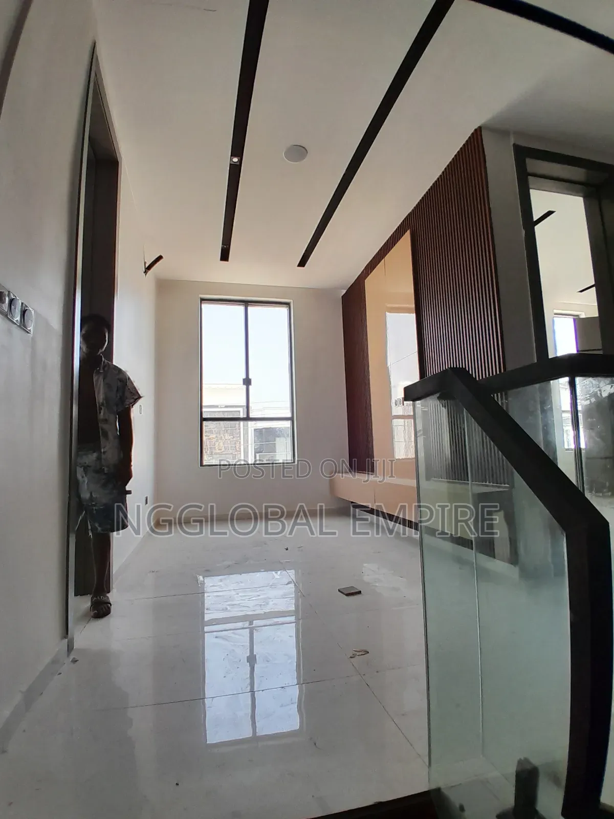 4bdrm Duplex in Alternative Route, Chevron for sale in Chevron