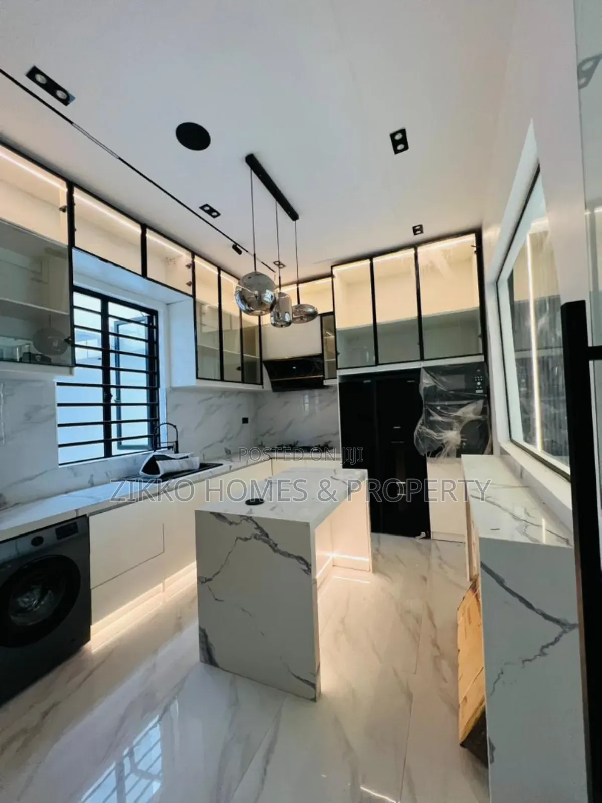 4bdrm Duplex in Ajah, Lekki for sale in Lekki