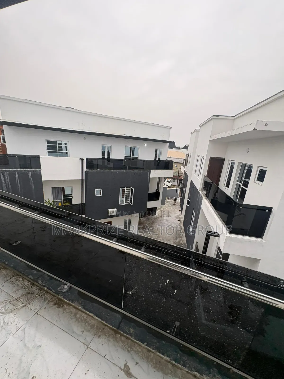 Furnished 2bdrm Penthouse in Ikota, Lekki Lagos for sale in Ikota