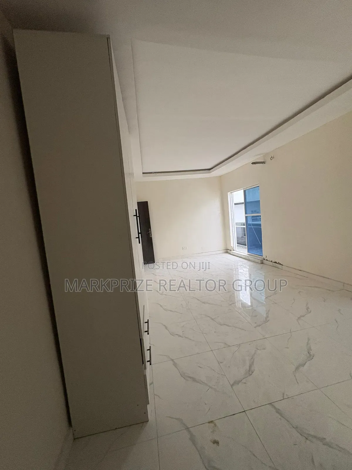 Furnished 2bdrm Penthouse in Ikota, Lekki Lagos for sale in Ikota