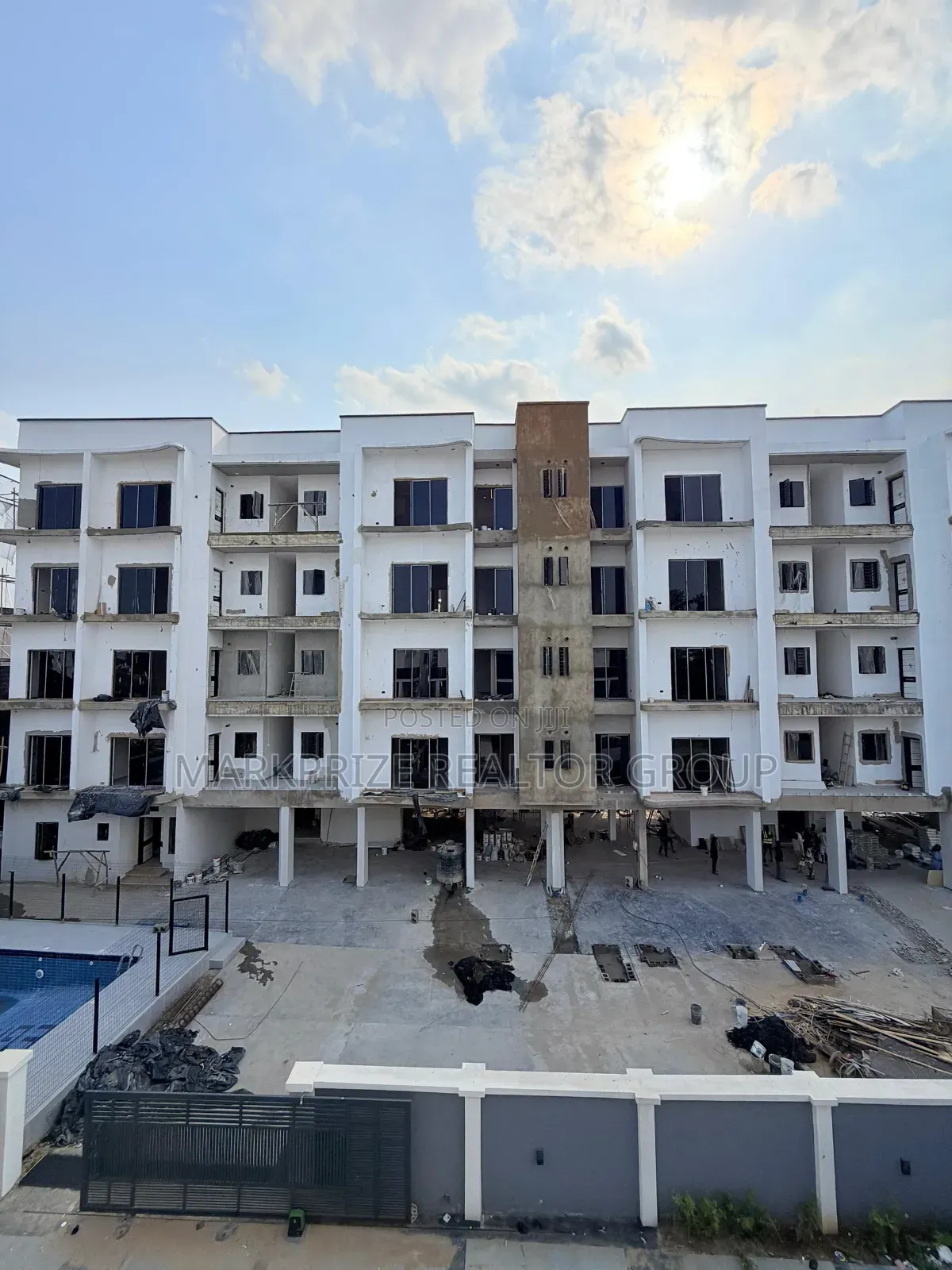3bdrm Apartment in Ikeja Gra Lagos for sale in Ikeja GRA