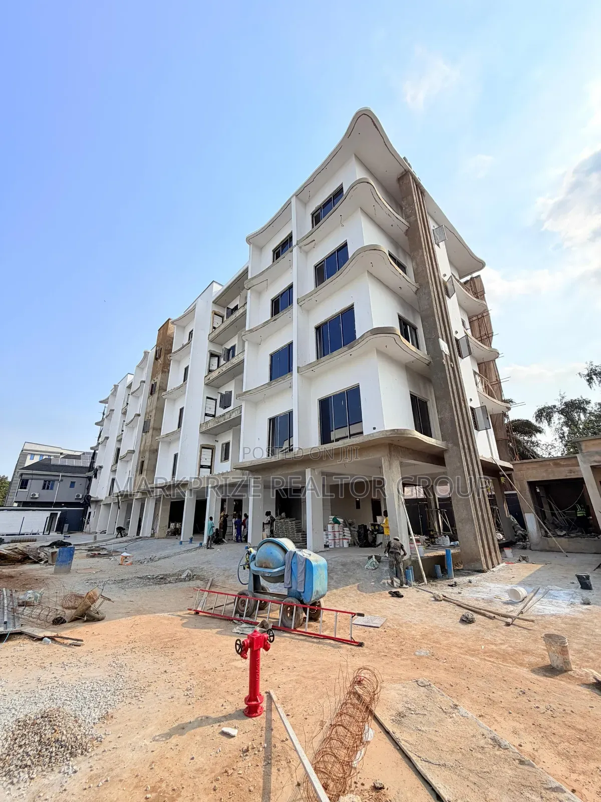 3bdrm Apartment in Ikeja Gra Lagos for sale in Ikeja GRA