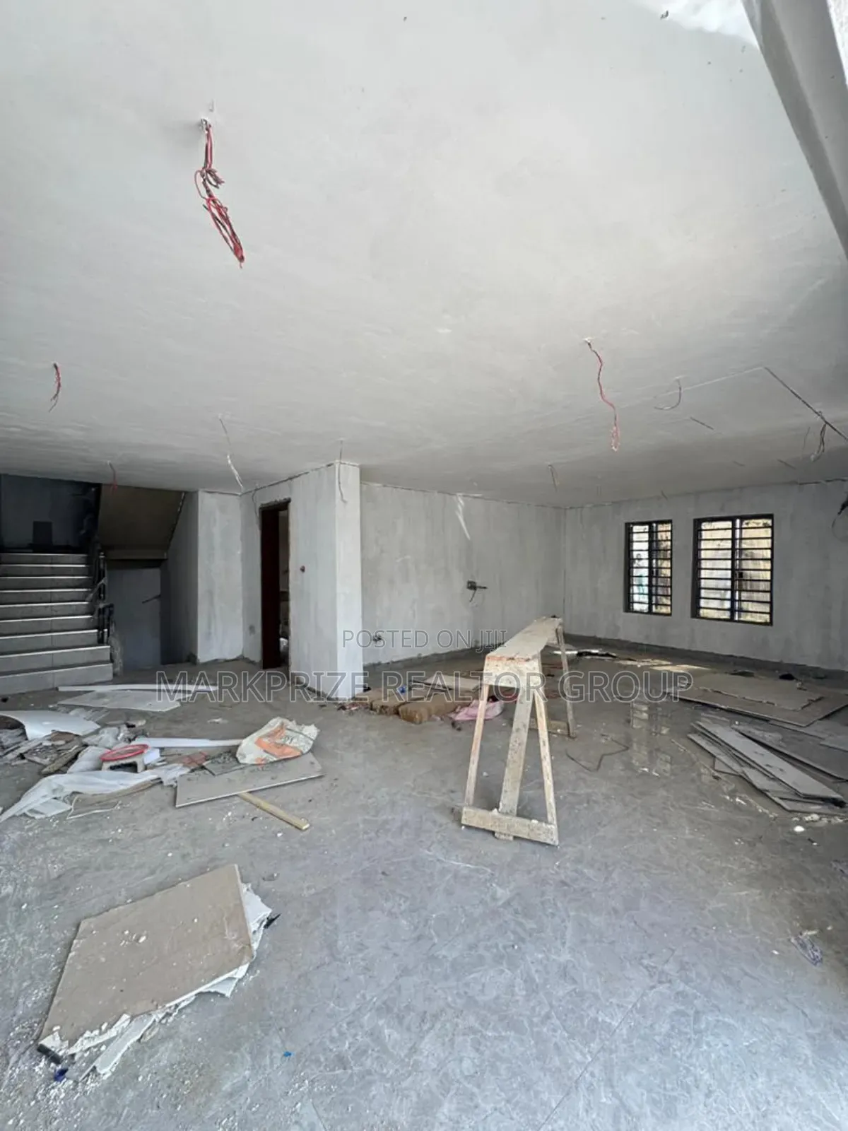 2bdrm Duplex in Yaba, Lagos for sale in Sabo / Yaba