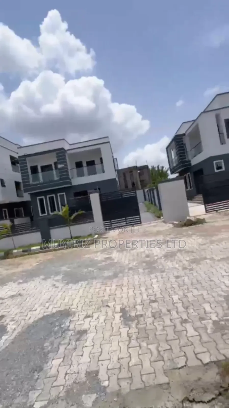 3bdrm Duplex in Ring Road for sale in Rind Road