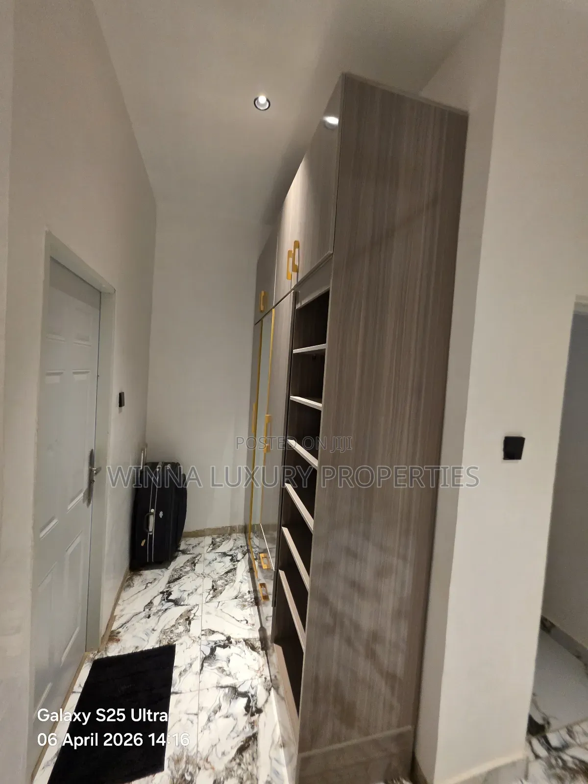 4bdrm Duplex in Sumit Estate, Back, Lugbe District for sale in Lugbe District