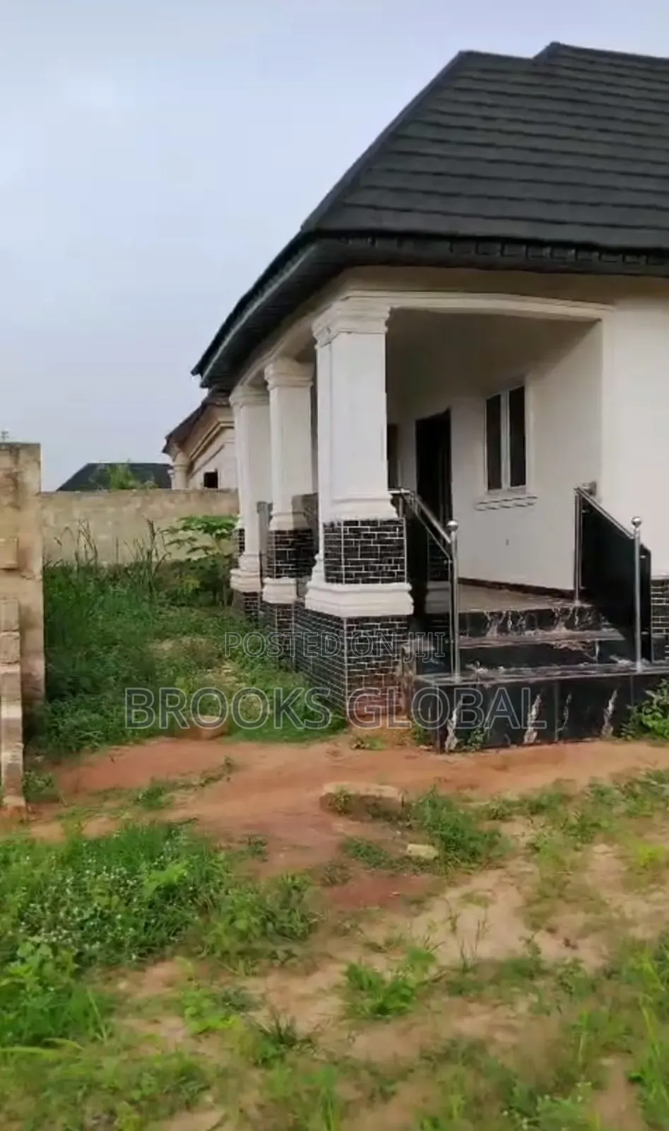 3bdrm Bungalow in Benin City for sale in Benin City