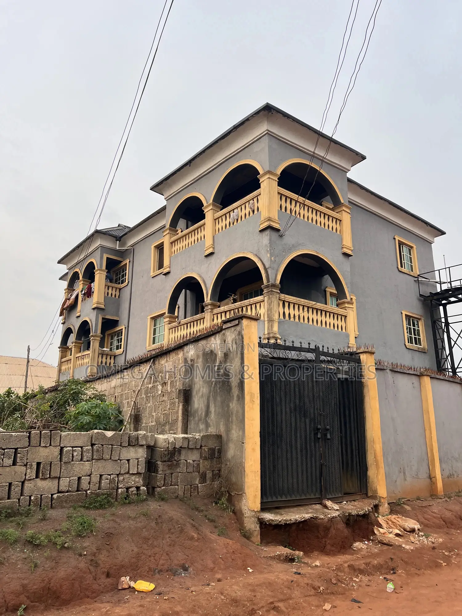 2bdrm Block of Flats in Umuahia for sale in Umuahia