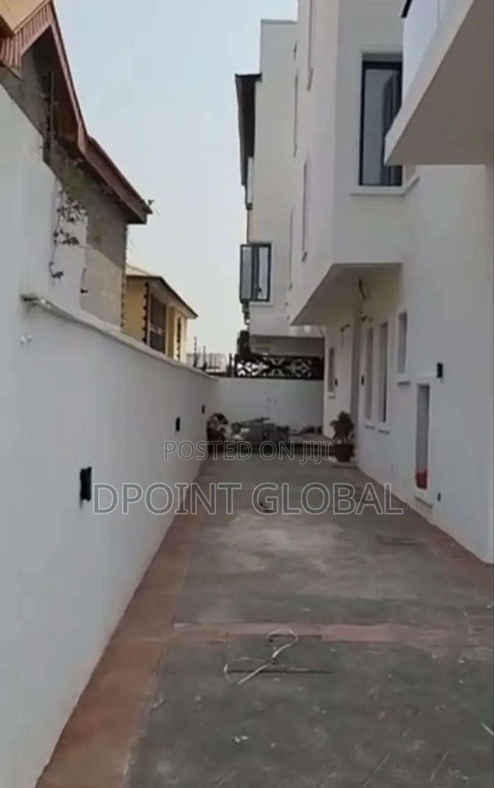 5bdrm Duplex in Magodo Phase 1 for sale in Magodo Isheri