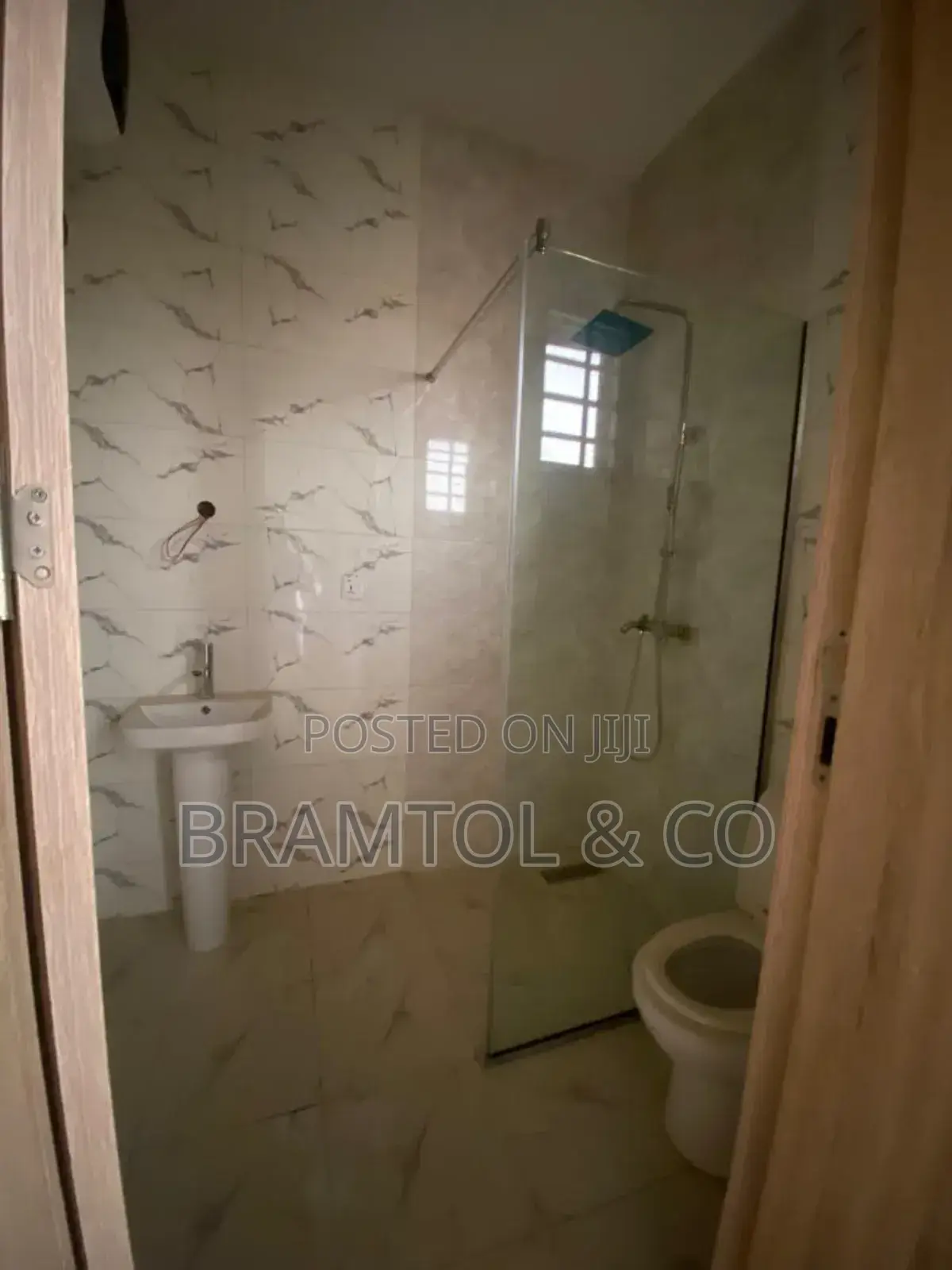2bdrm Block of Flats in Kaura for rent in Kaura