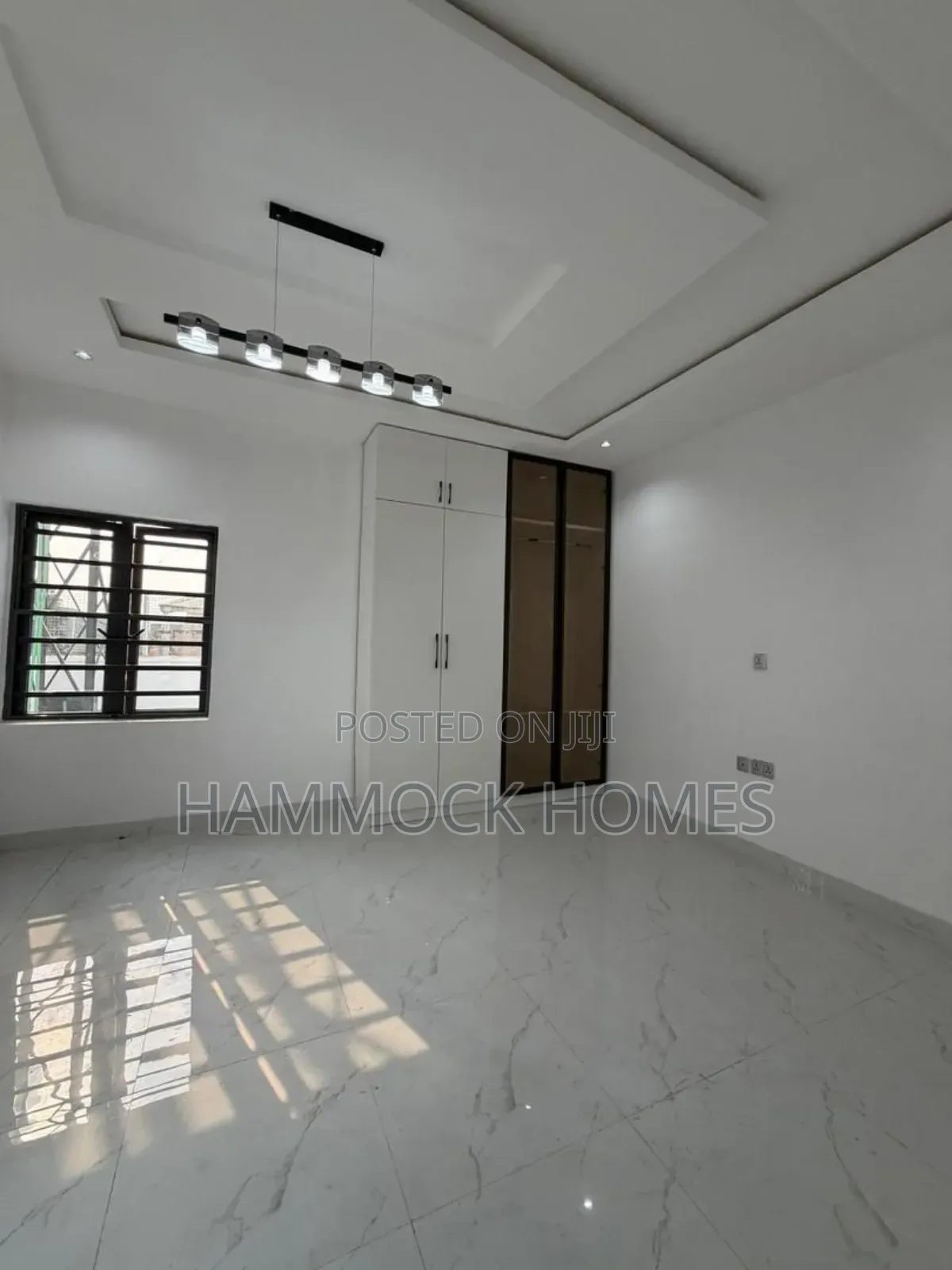 5bdrm Duplex in Oluyole Estate for sale in Oluyole Estate