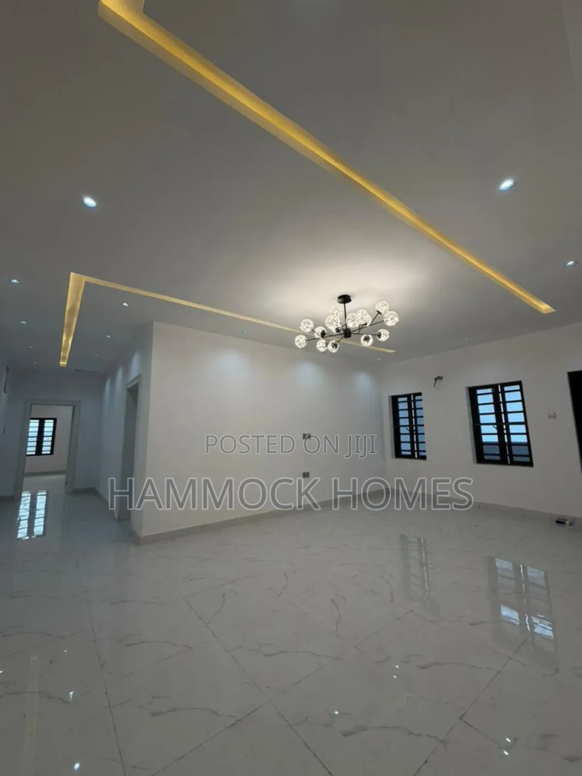 5bdrm Duplex in Oluyole Estate for sale in Oluyole Estate