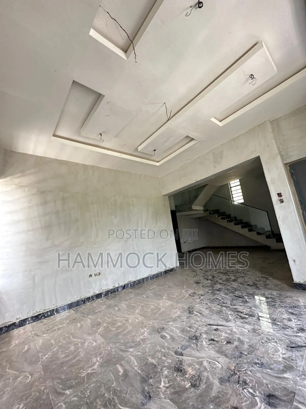 3bdrm Duplex in Chief Lateef Oyelade, Oluyole Estate for sale in Oluyole Estate