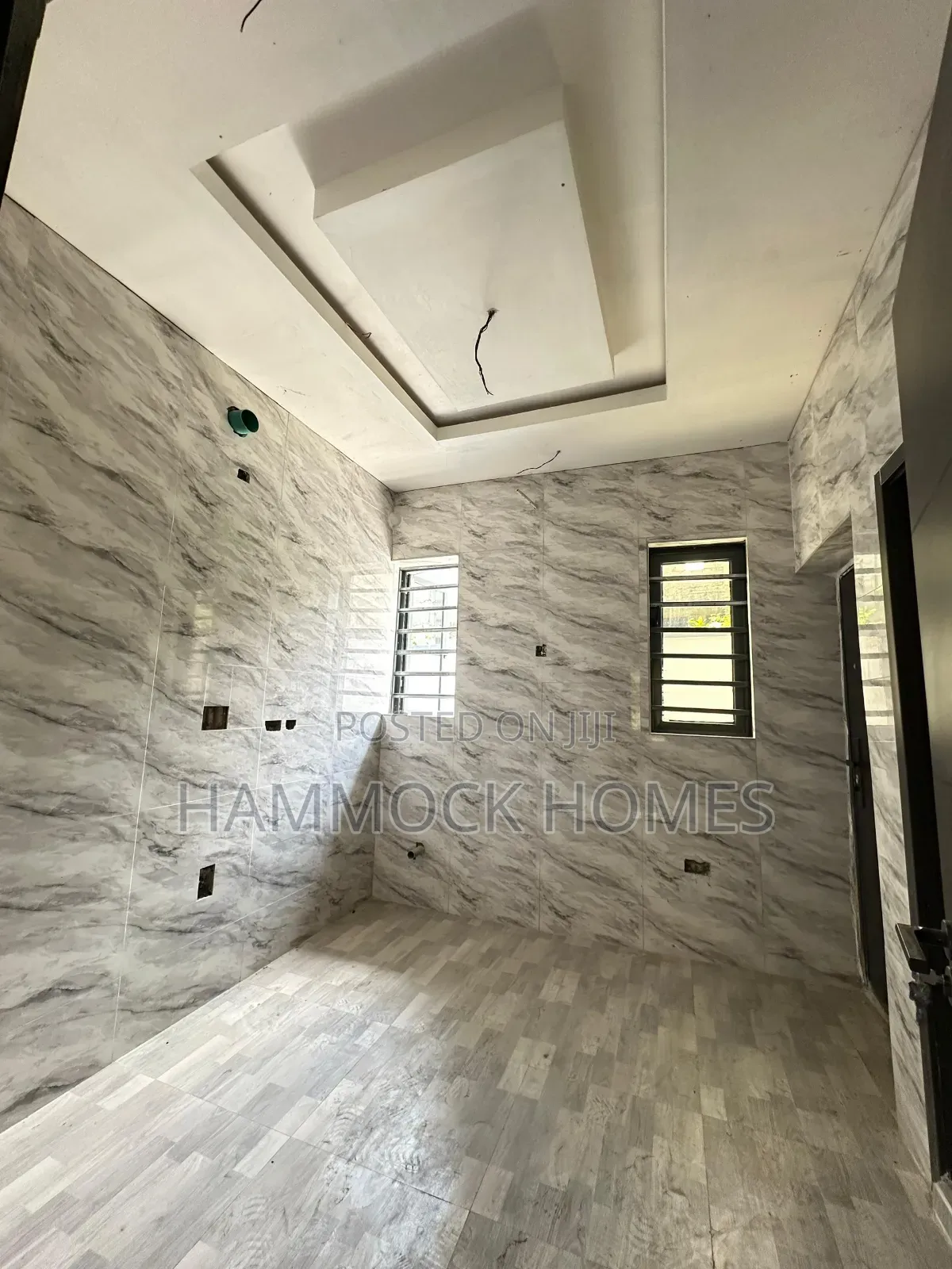 3bdrm Duplex in Chief Lateef Oyelade, Oluyole Estate for sale in Oluyole Estate