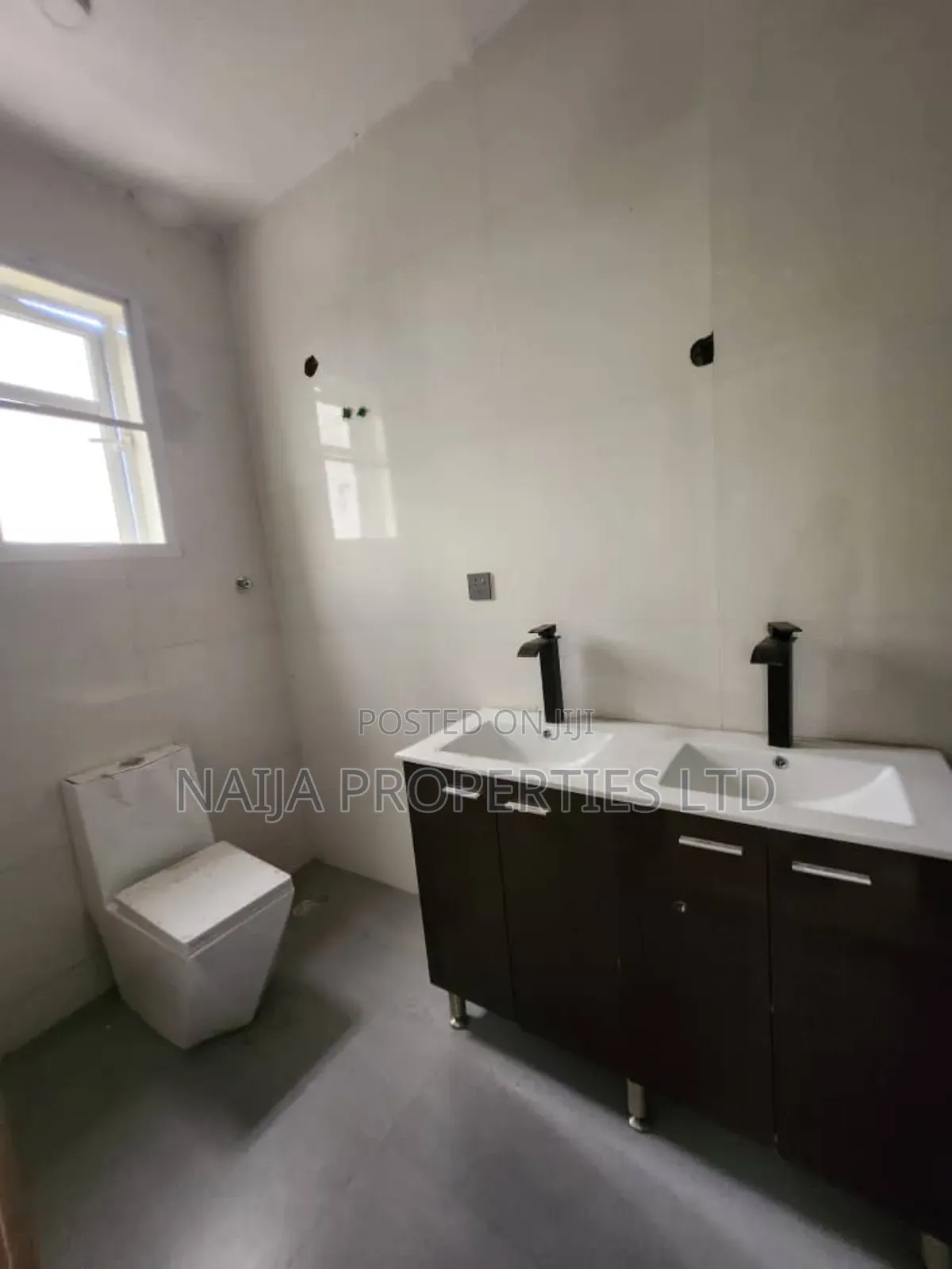 3bdrm Apartment in Ligali Ayorinde for rent in Ligali Ayorinde