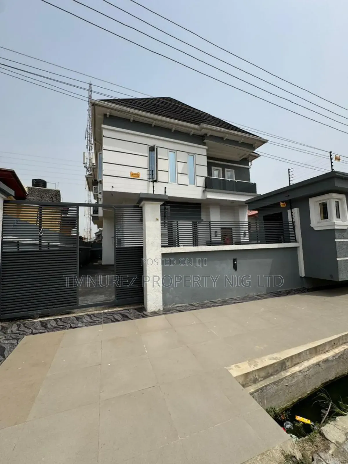 5bdrm Duplex in Agungi Estate for rent in Agungi