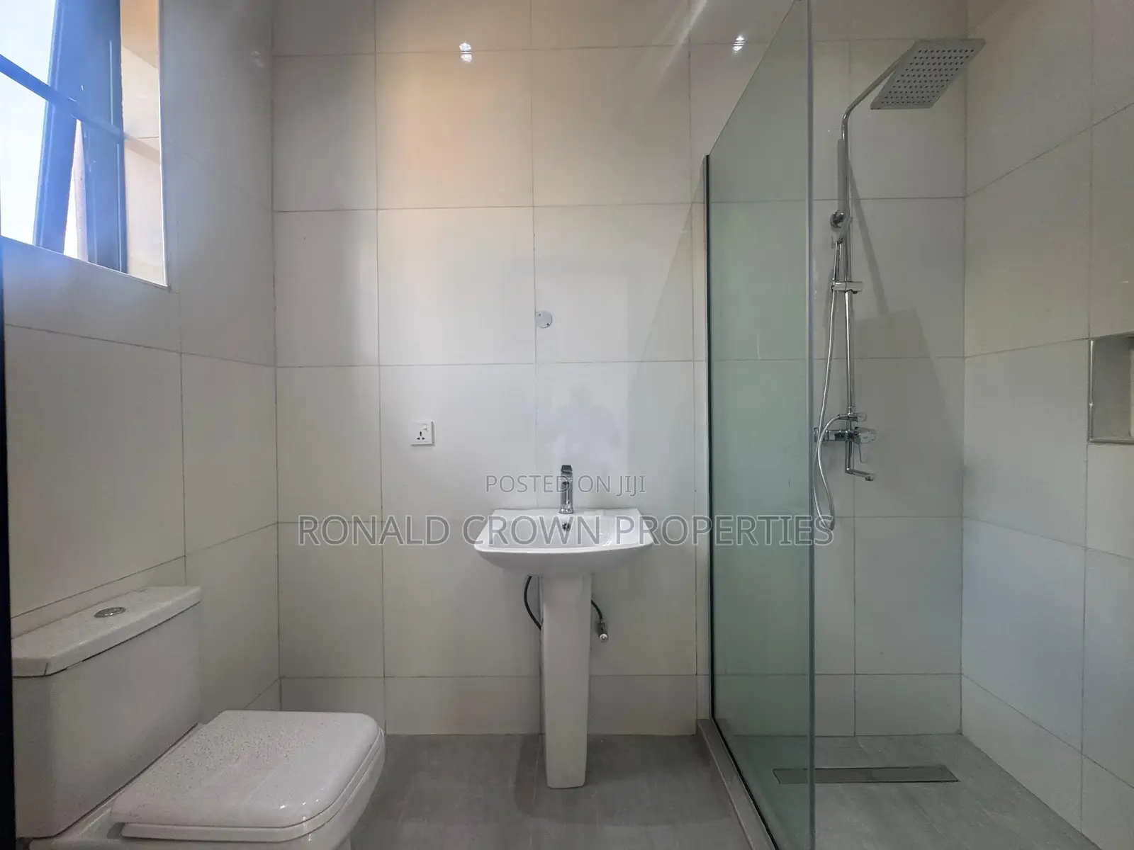 4bdrm Duplex in Adeniyi Jones for sale in Adeniyi Jones