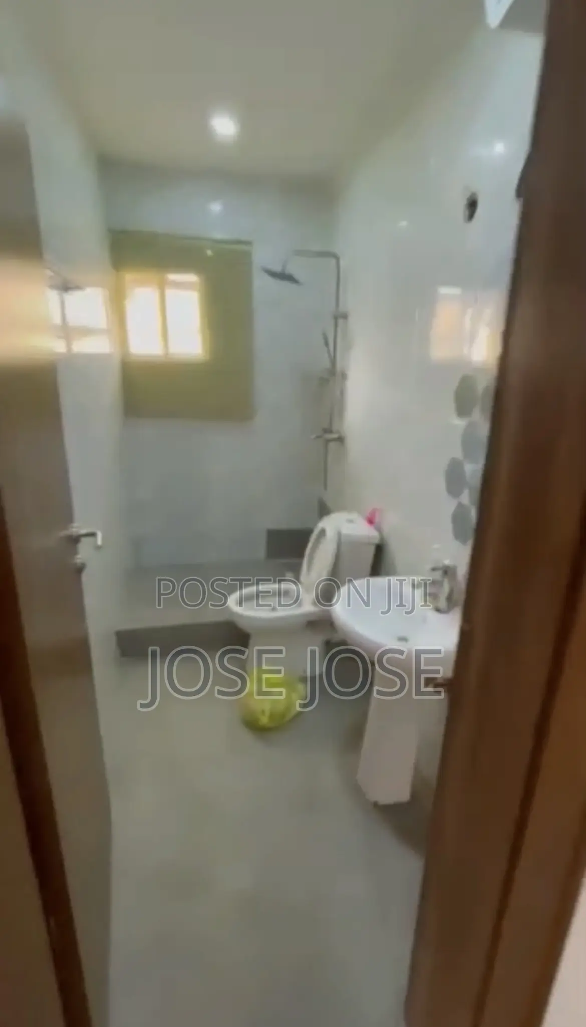 Furnished 3bdrm Block of Flats in Brains And Hammers, Life Camp in Life Camp