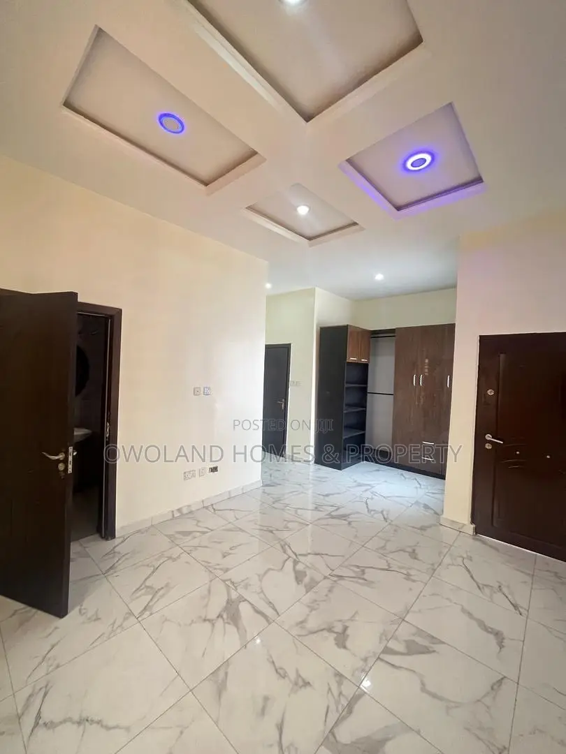 5bdrm Duplex in Ologolo Lekki for rent in Ologolo