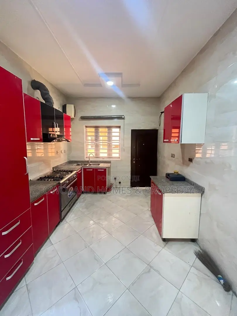 5bdrm Duplex in Ologolo Lekki for rent in Ologolo