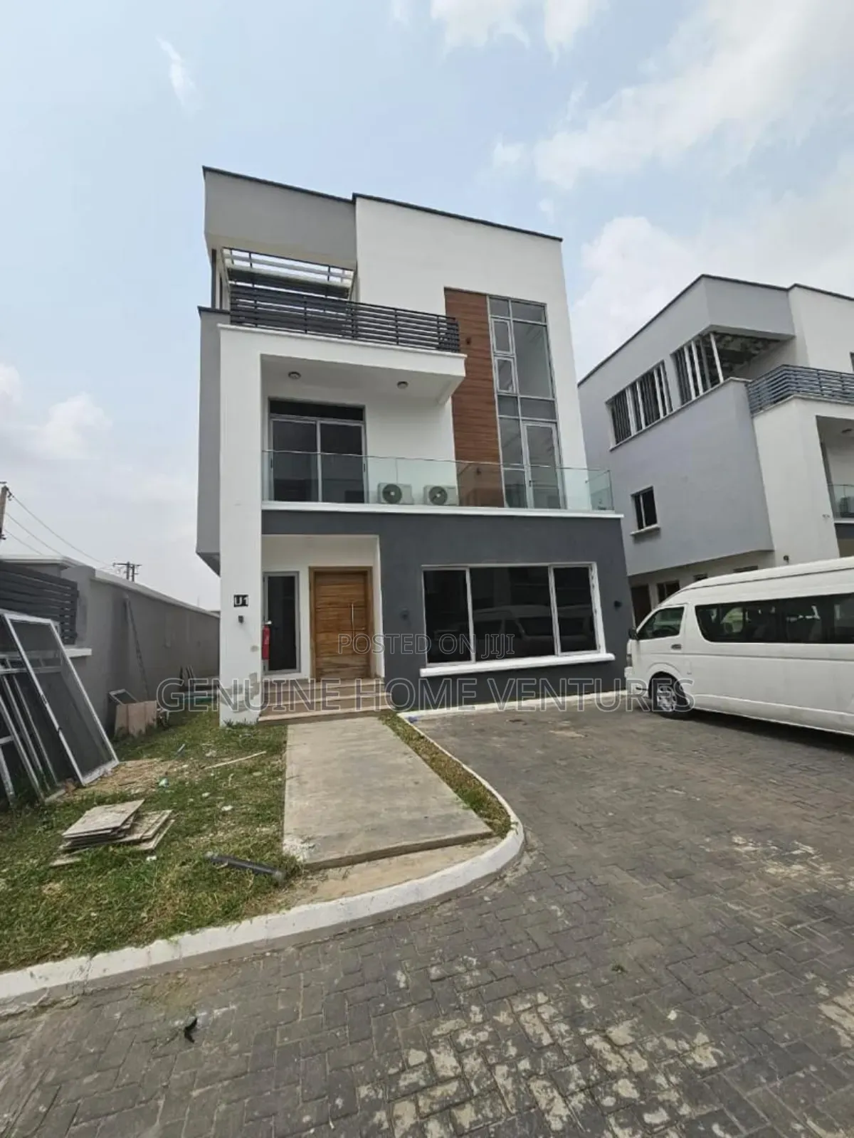 4bdrm Duplex in Ikeja Gra for sale in Ikeja GRA