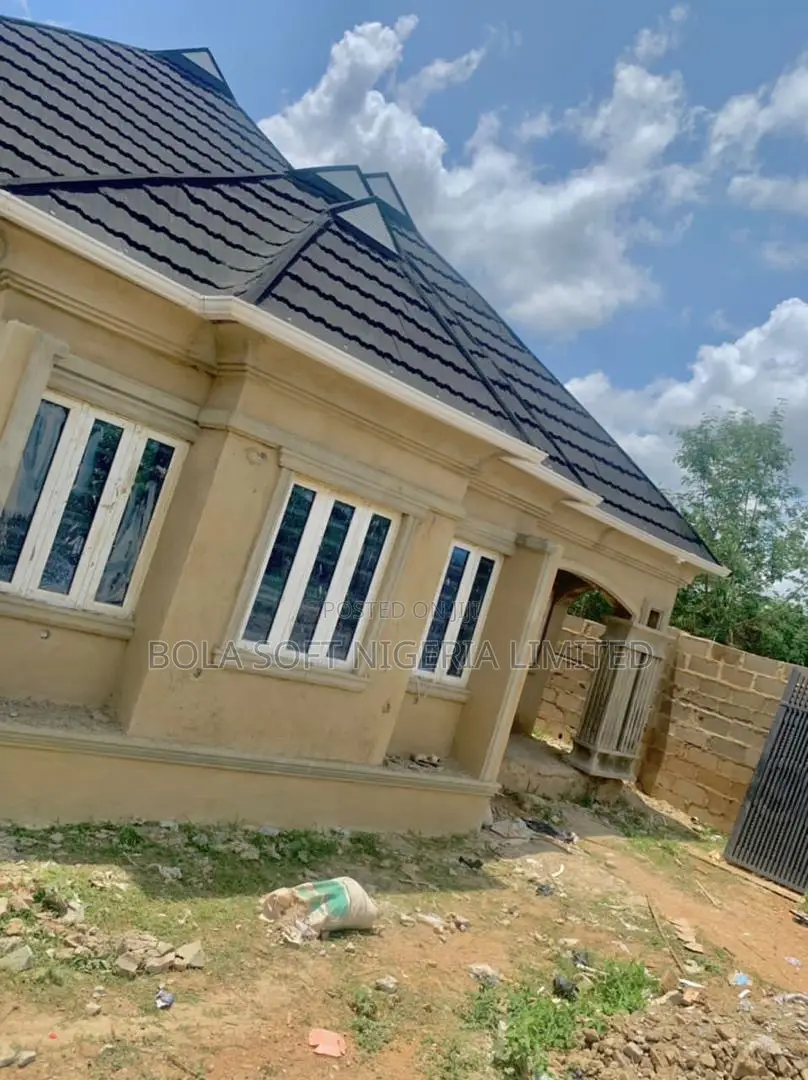 4bdrm Bungalow in Road 4 Ire-Akari,, Oluyole for sale in Oluyole
