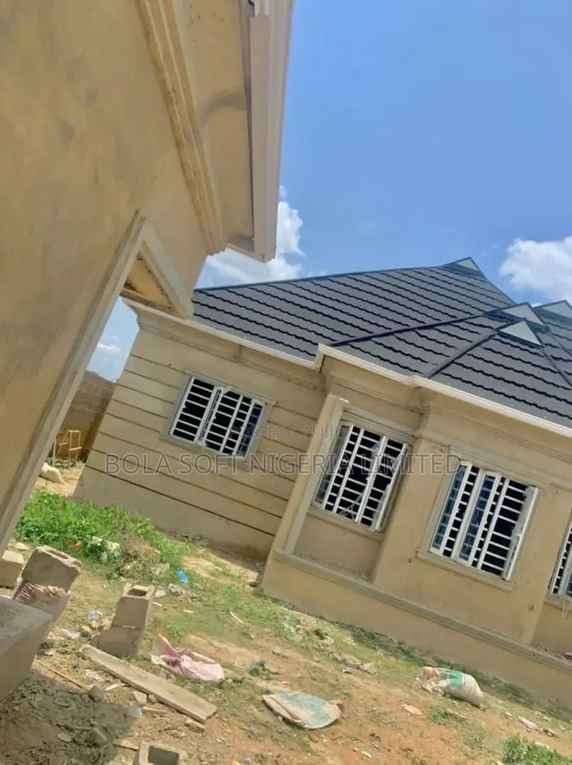 4bdrm Bungalow in Road 4 Ire-Akari,, Oluyole for sale in Oluyole