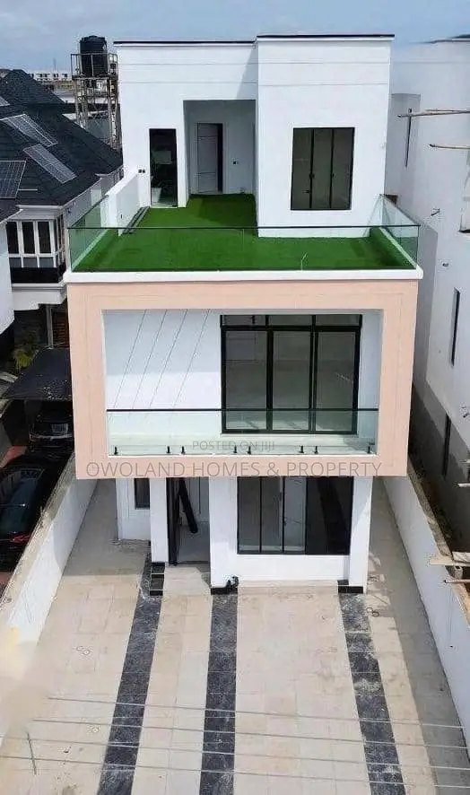 5bdrm Duplex in Ologolo for rent in Ologolo