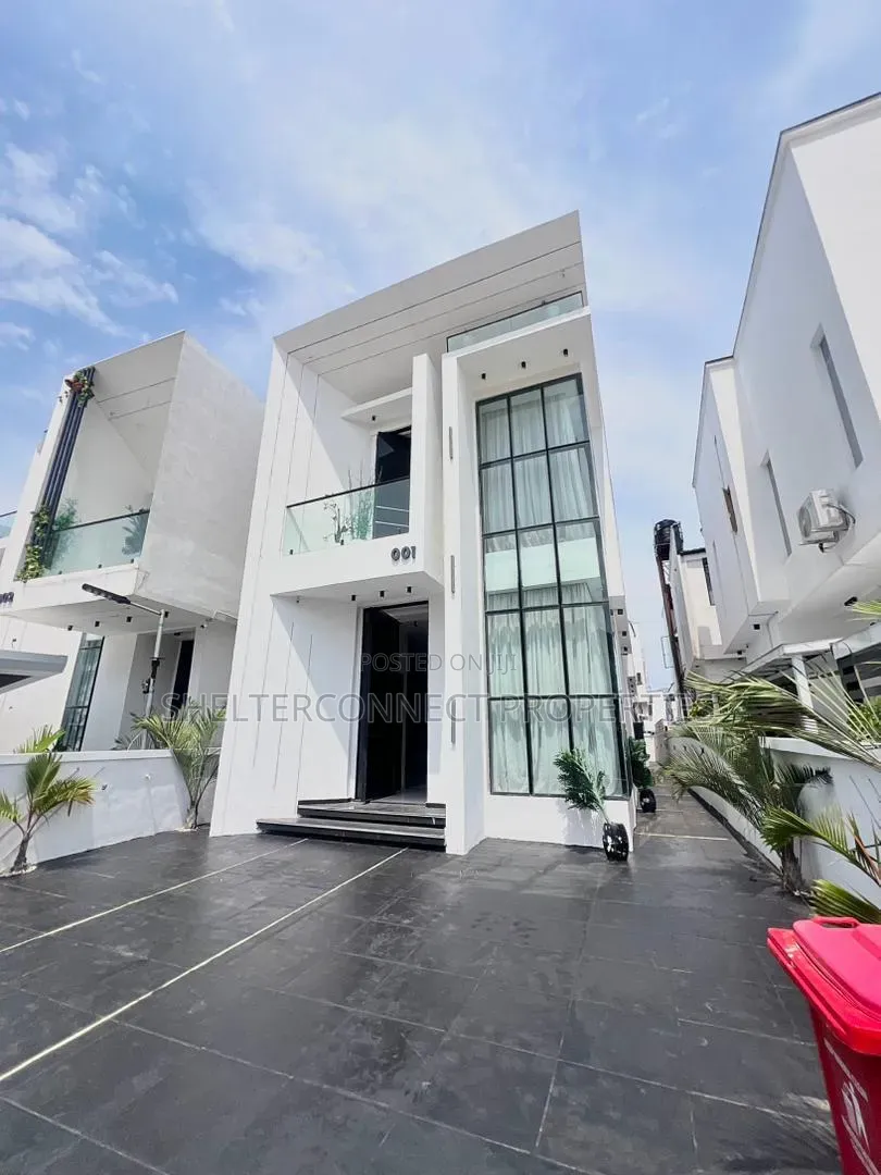Furnished 5bdrm Duplex in Chevron for sale in Chevron